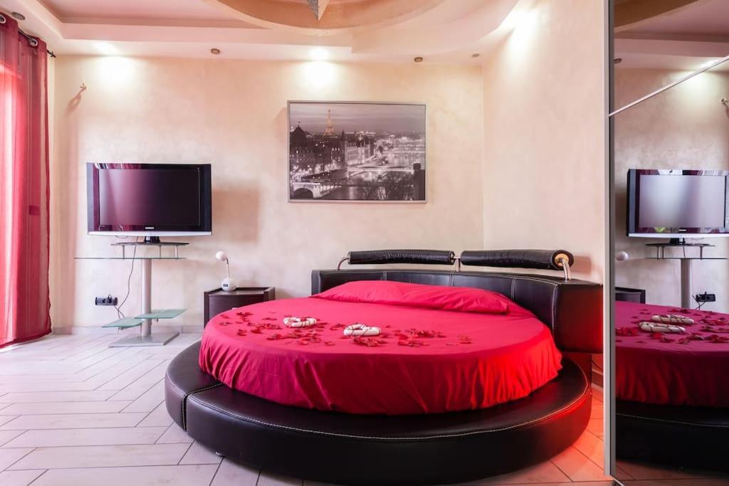 Apartment Suitehouse - With Jacuzzi & Comfort San Giorgio a Cremano